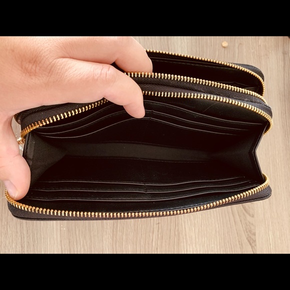 Black Double Zip Wallet with strap - Picture 4 of 5